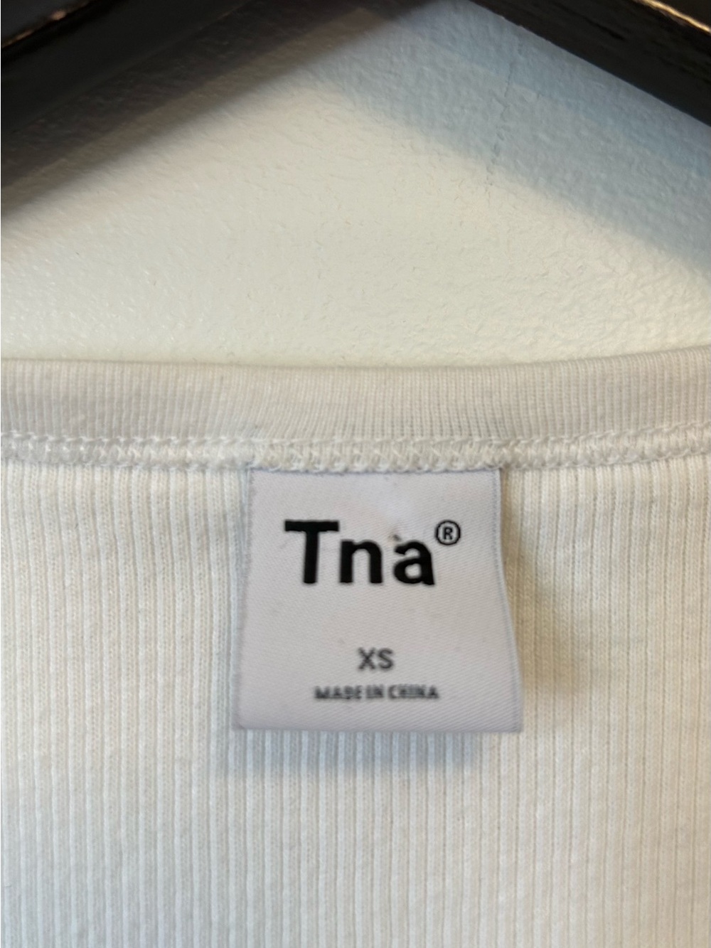 TNA White Ribbed Cropped Tank - Picture 4 of 4